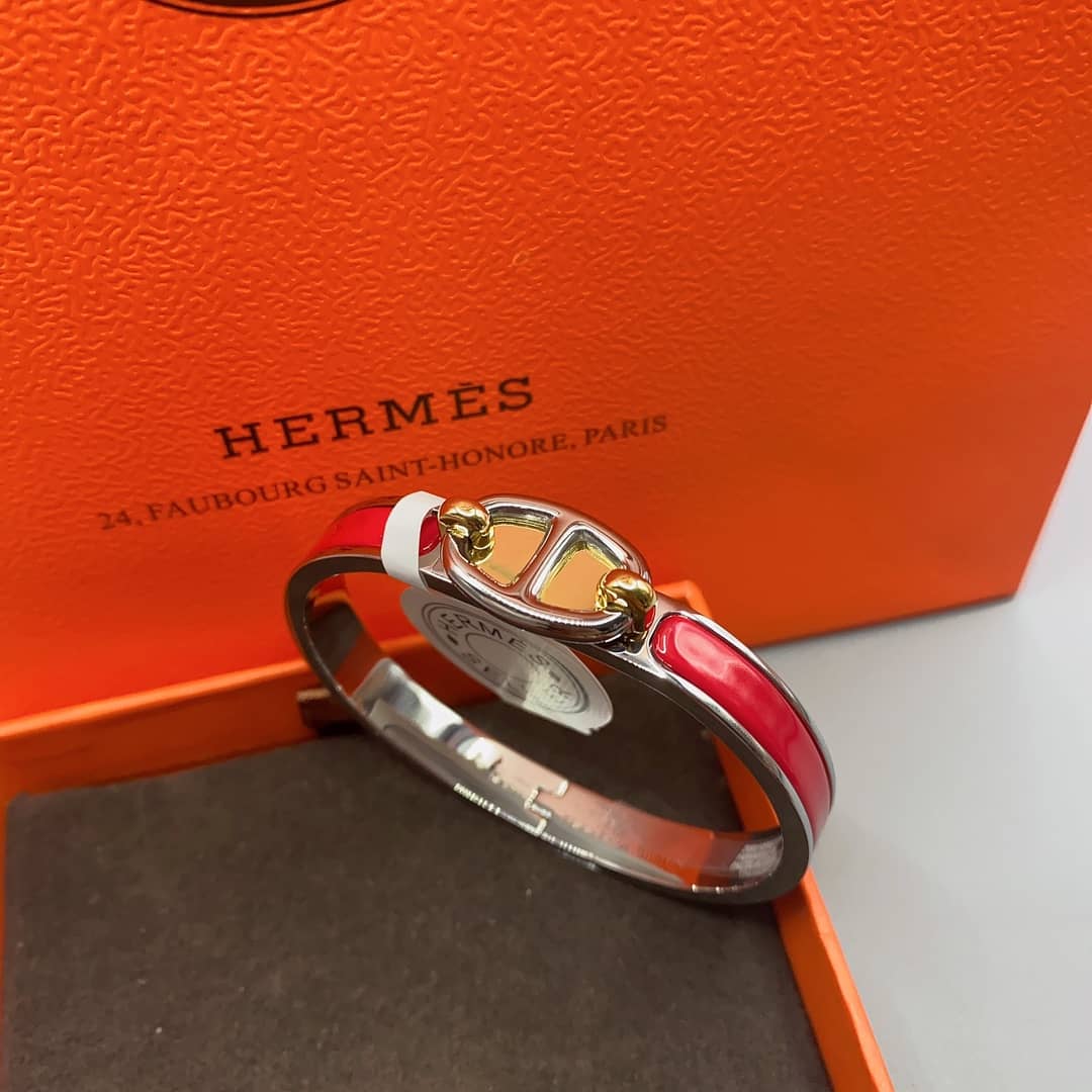 H**me5 Bracelet First Copy