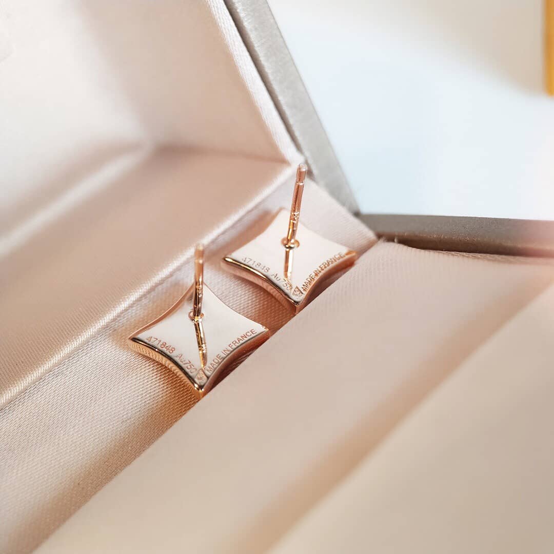 L0vis Vvtt0n Earring For Sale