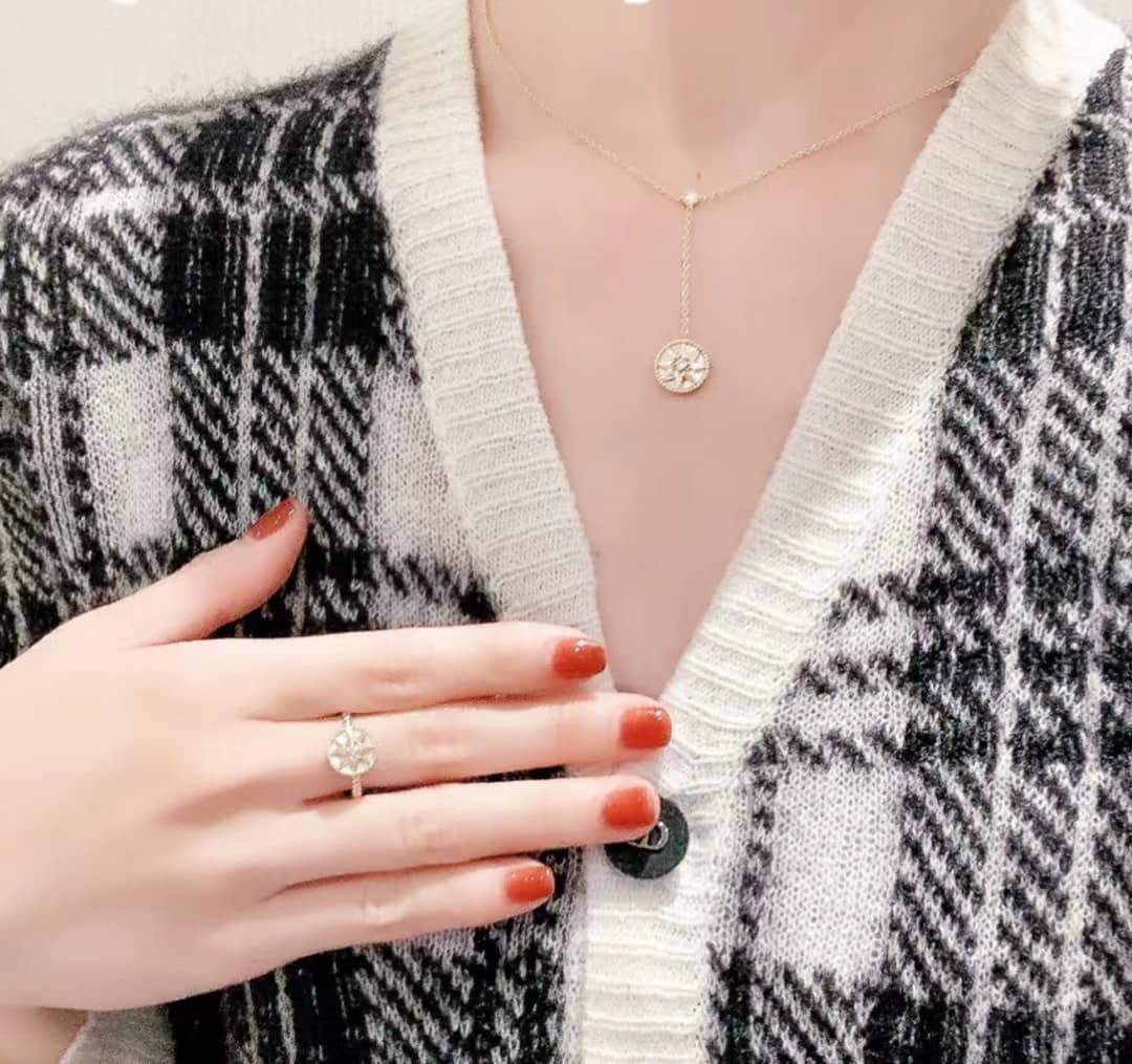 Replica Chr1st1an D10r Necklace