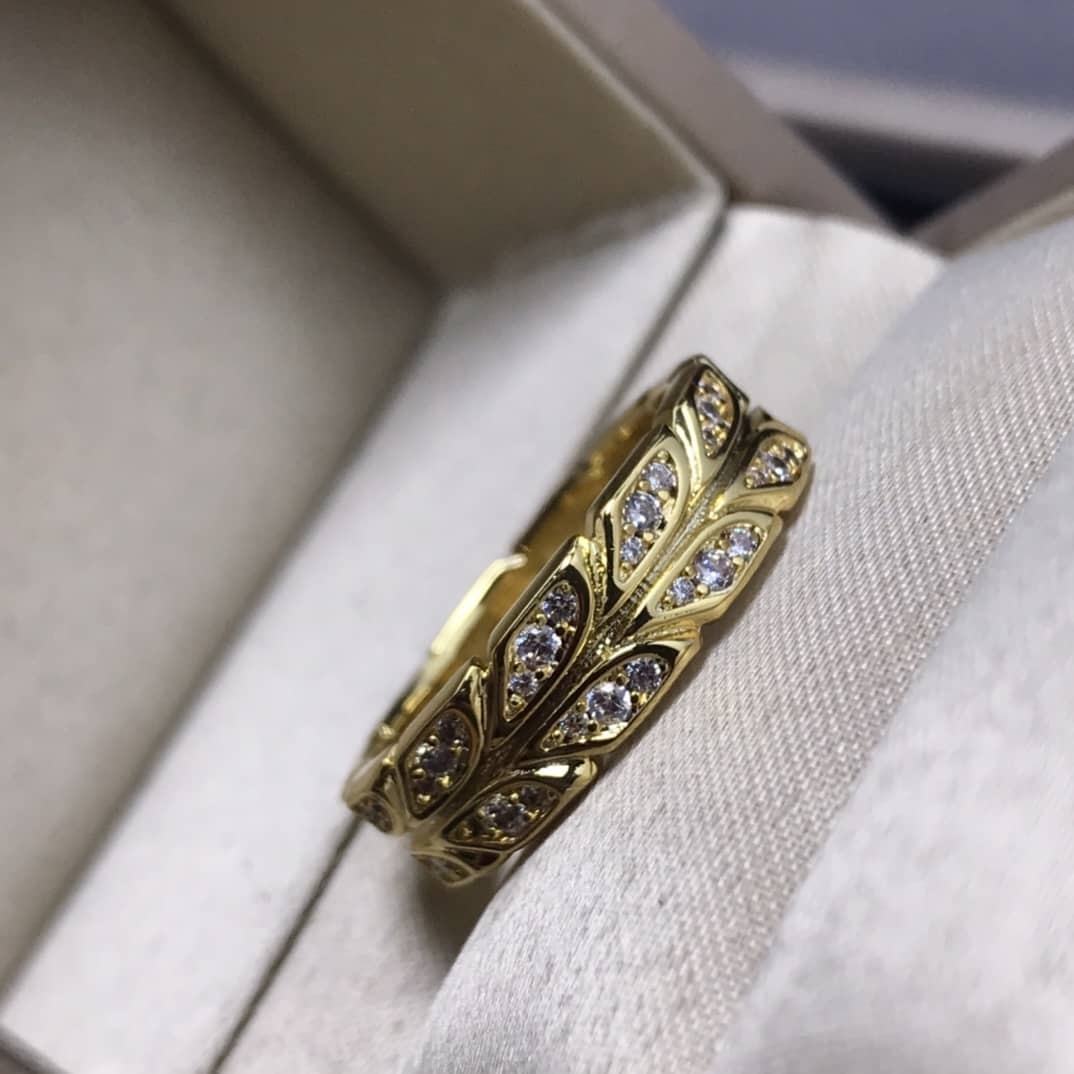 Designer T*f*ny Classic Ring