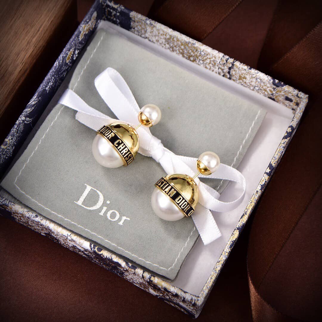 Chr1st1an D10r Earring First Copy