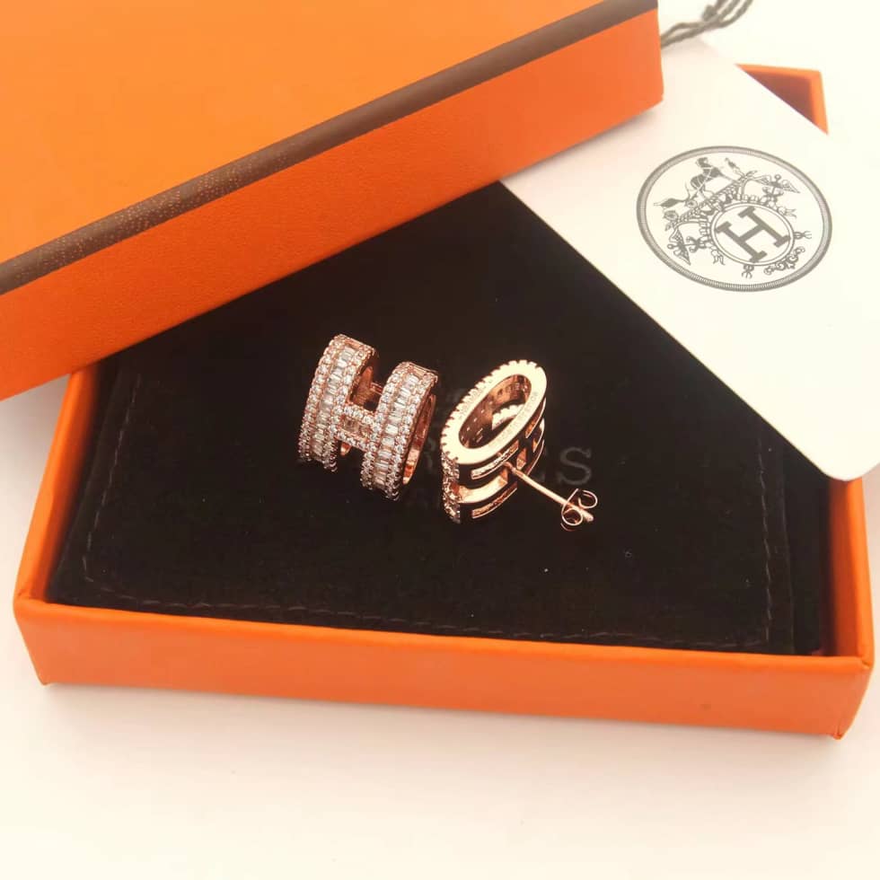 H**me5 Earring First Copy