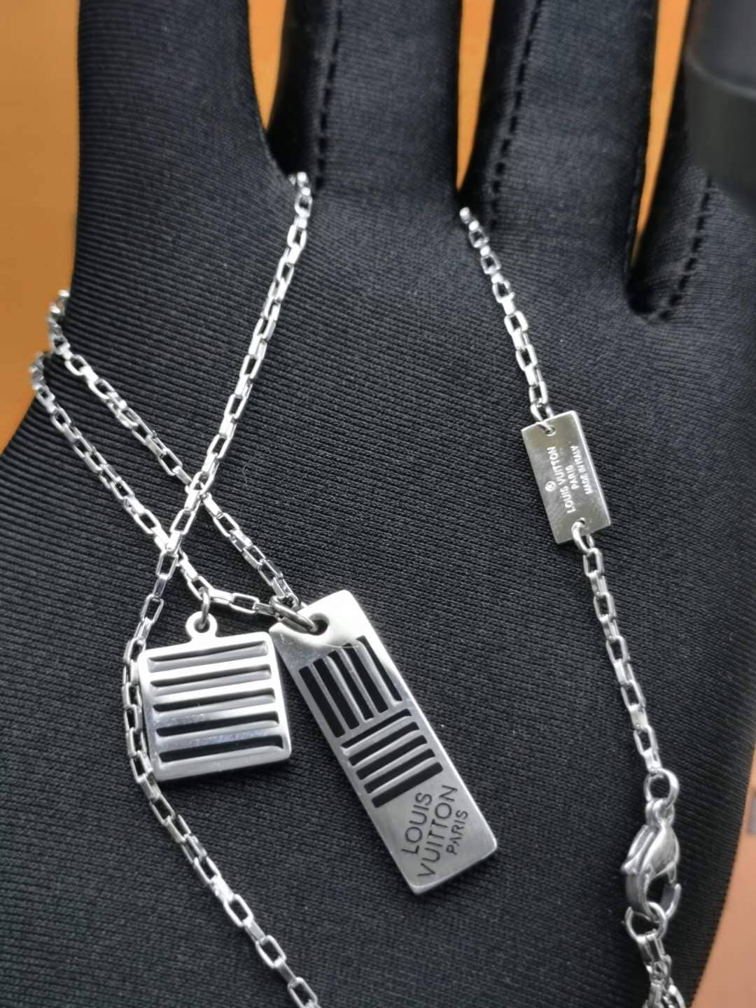 Luxury L0vis Vvtt0n Classic AAA+ Necklace