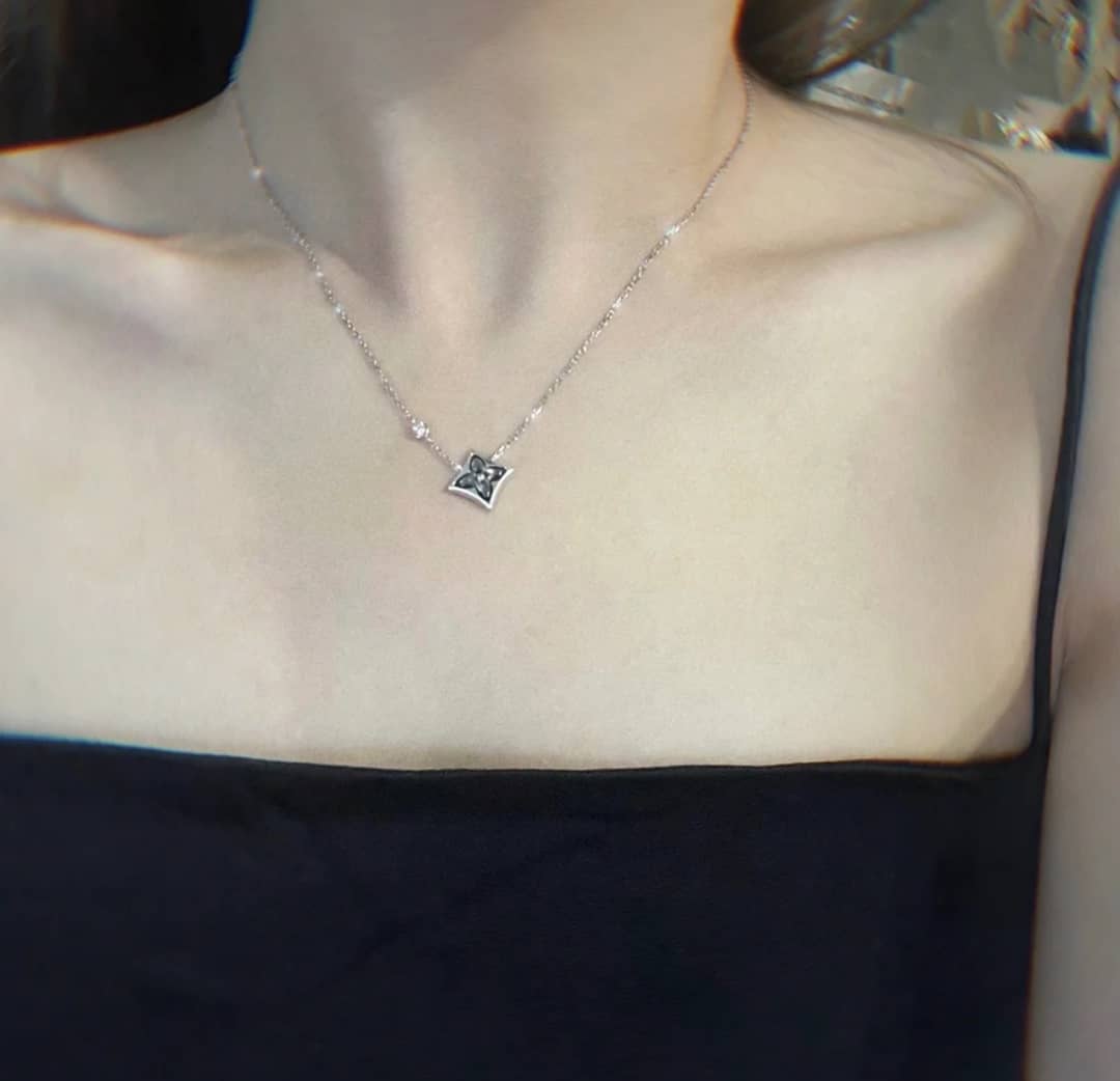 Cheap L0vis Vvtt0n Necklace