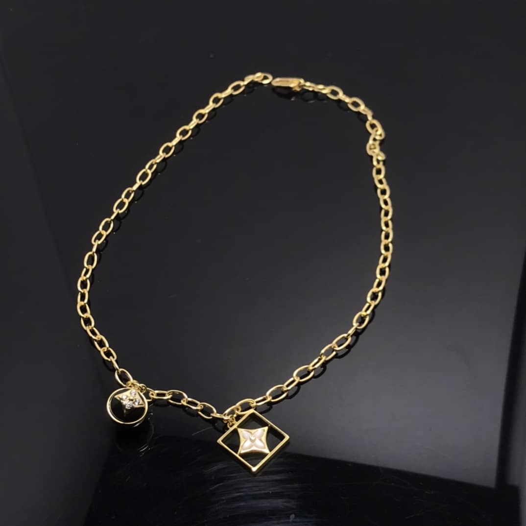 Fake L0vis Vvtt0n Logo Necklace