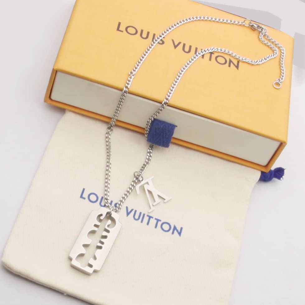 Best L0vis Vvtt0n Classic Necklace