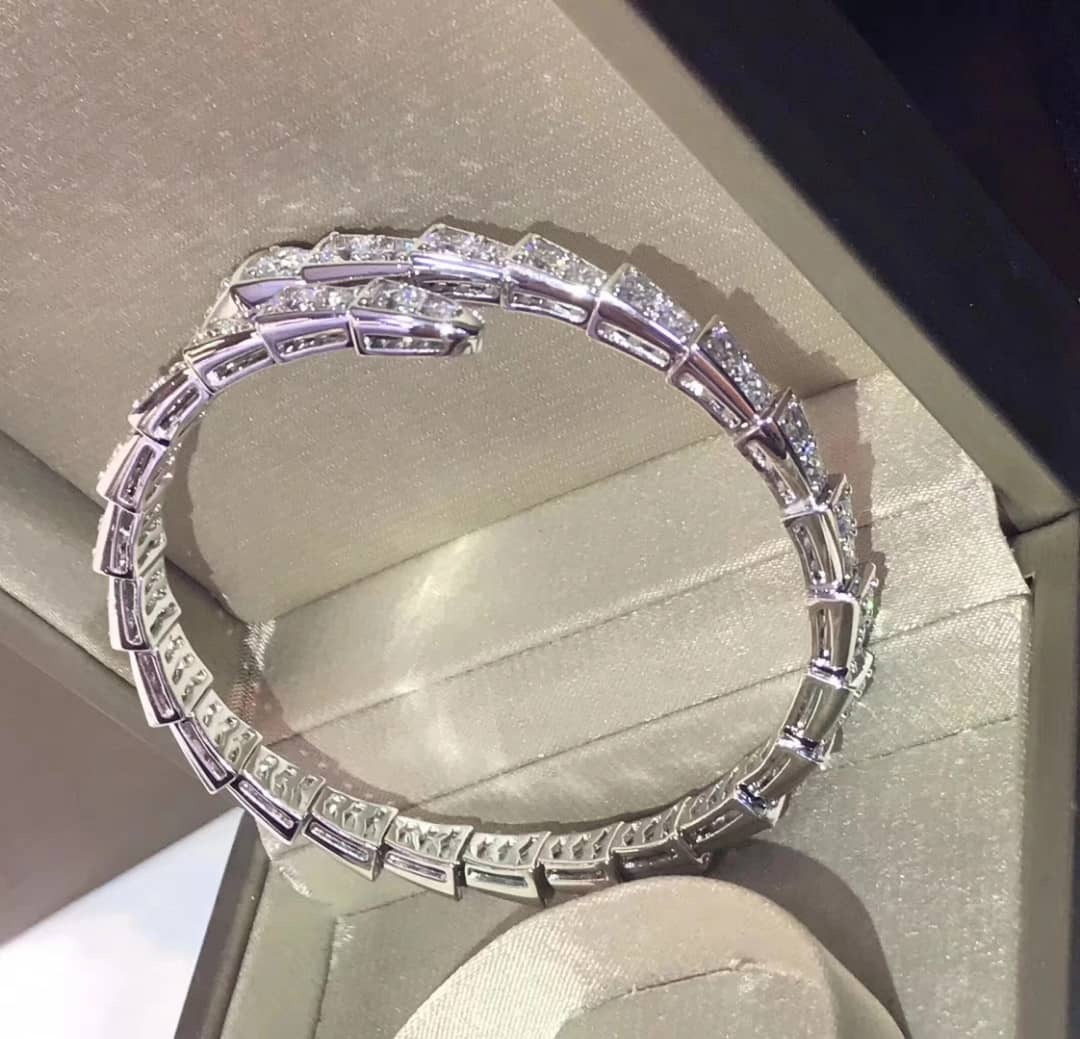 Fake Bv1g*ai Logo Bracelet