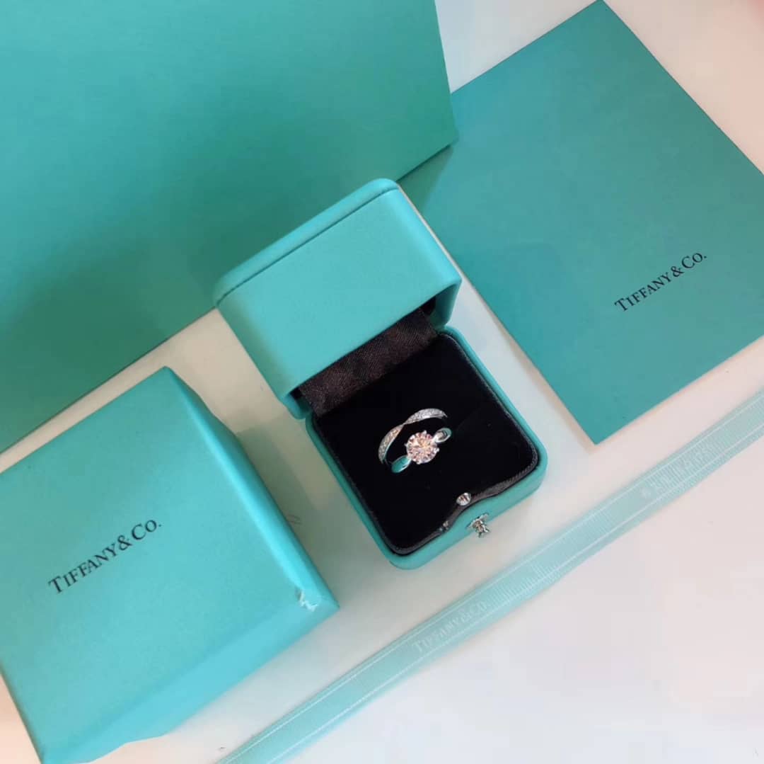 Replica T*f*ny Ring