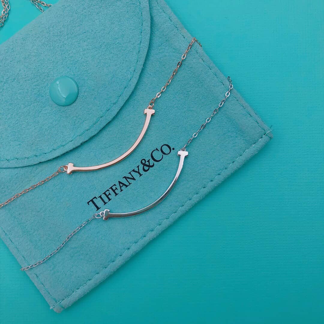 Knockoff T*f*ny Logo Necklace