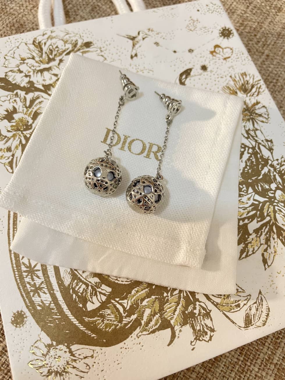 Knockoff Chr1st1an D10r Logo Earring
