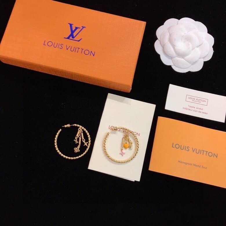 Fake L0vis Vvtt0n Logo Earring