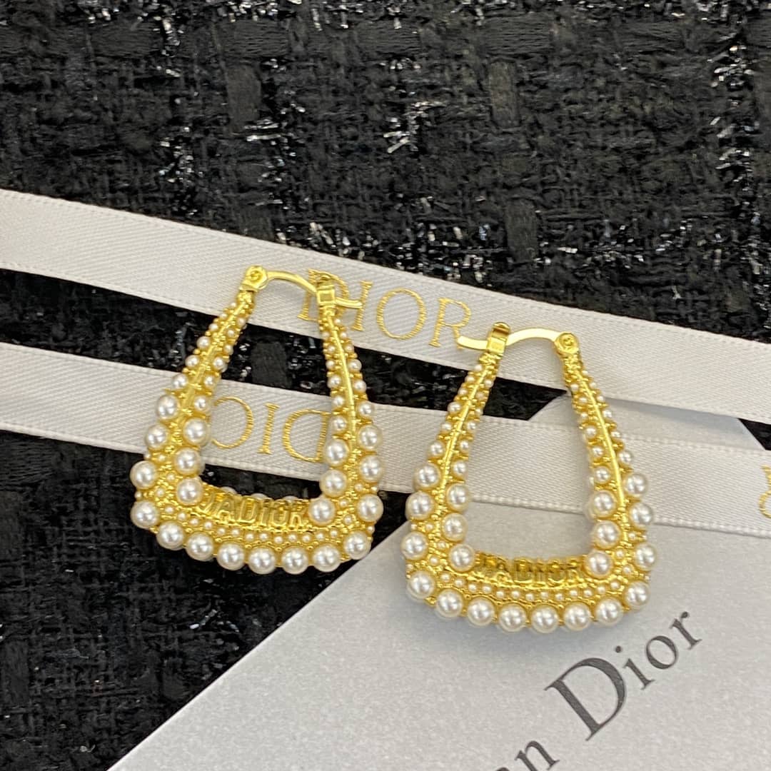 Top Quality Chr1st1an D10r Earring