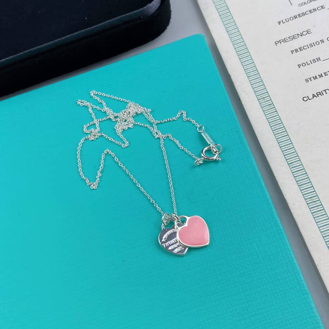 T*f*ny Necklace For Sale
