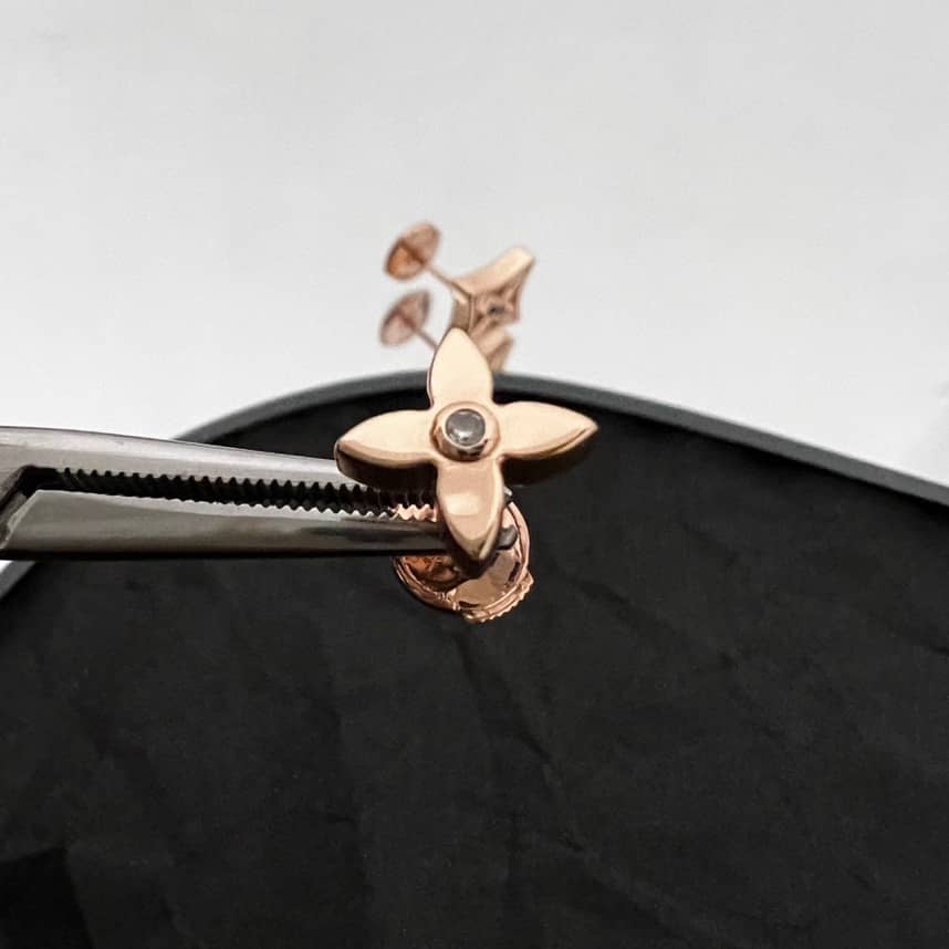Designer L0vis Vvtt0n Classic Earring
