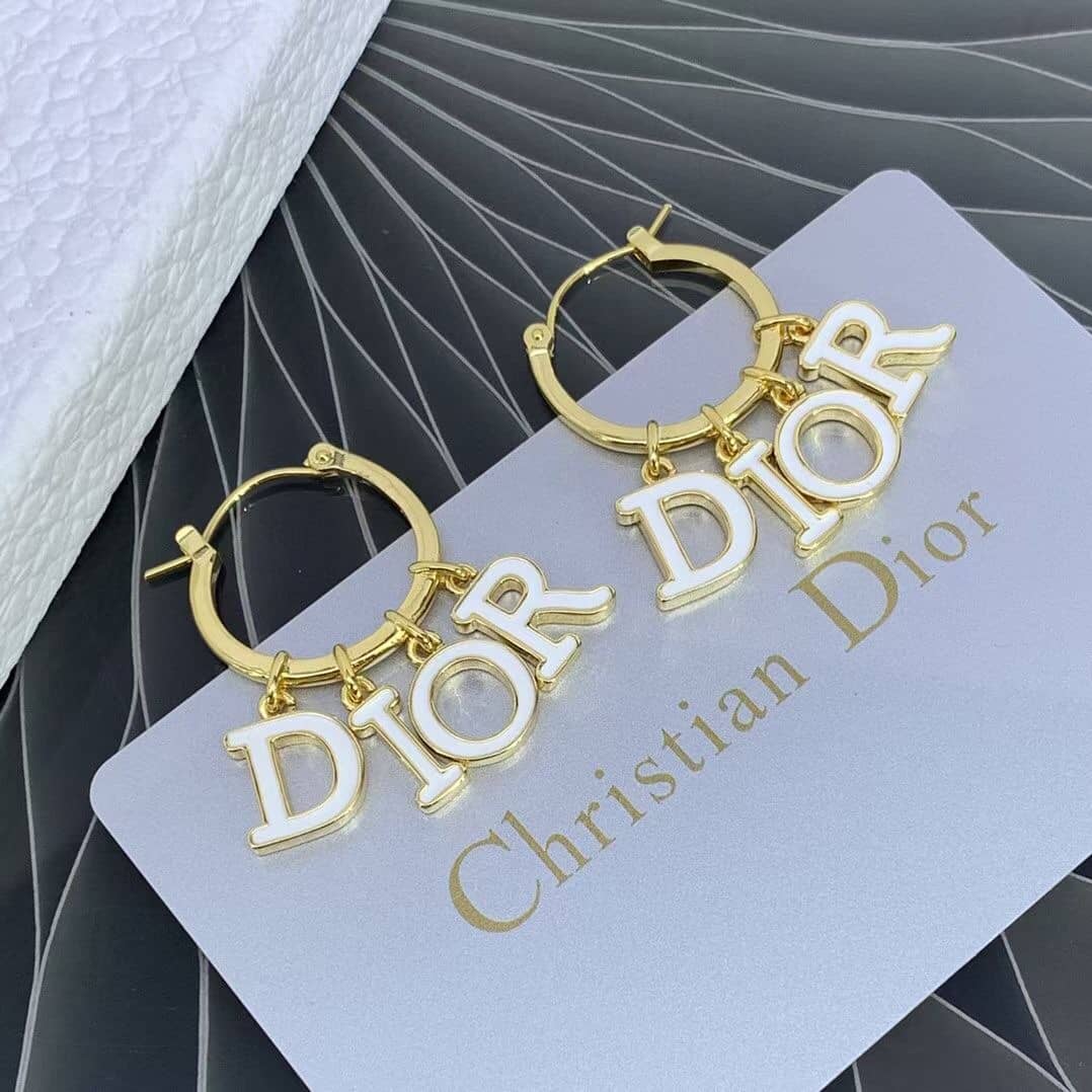 Best Chr1st1an D10r Classic Earring