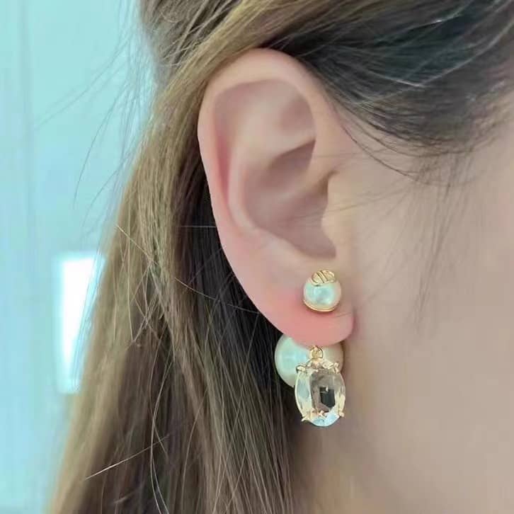 Wholesale Chr1st1an D10r Logo Earring