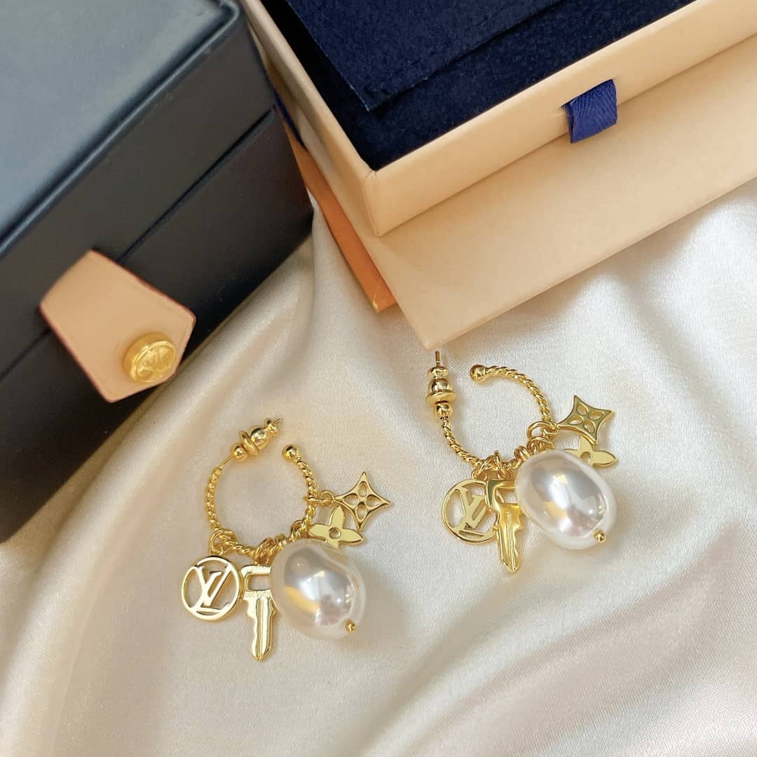 Top Quality L0vis Vvtt0n Earring