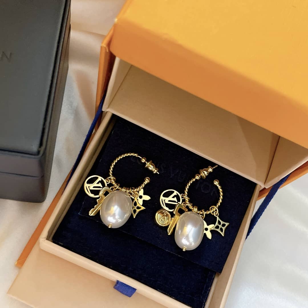 Top Quality L0vis Vvtt0n Earring