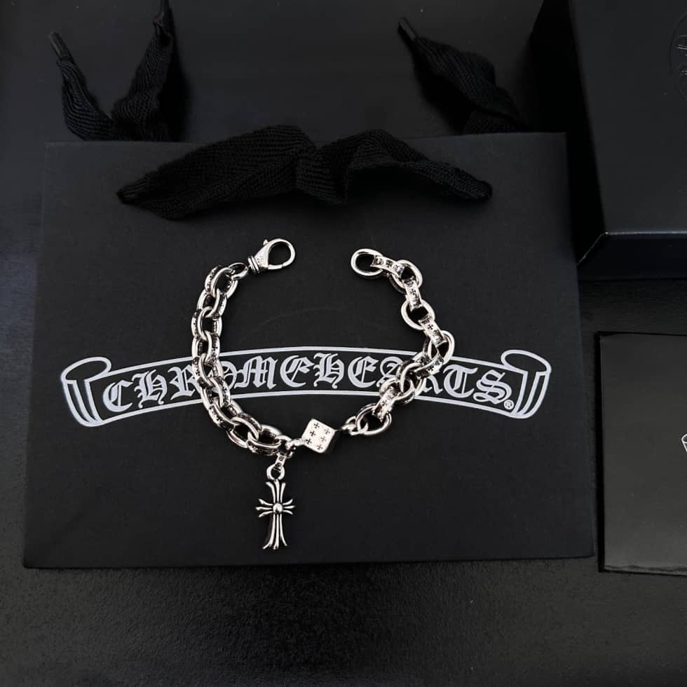 Best Ch*0me He**ts Classic Bracelet