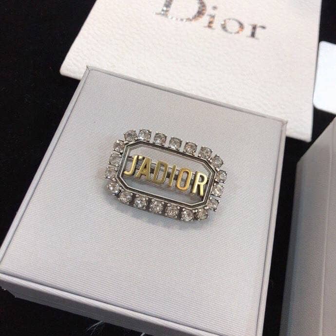 Luxury Chr1st1an D10r Classic AAA+ Brooch