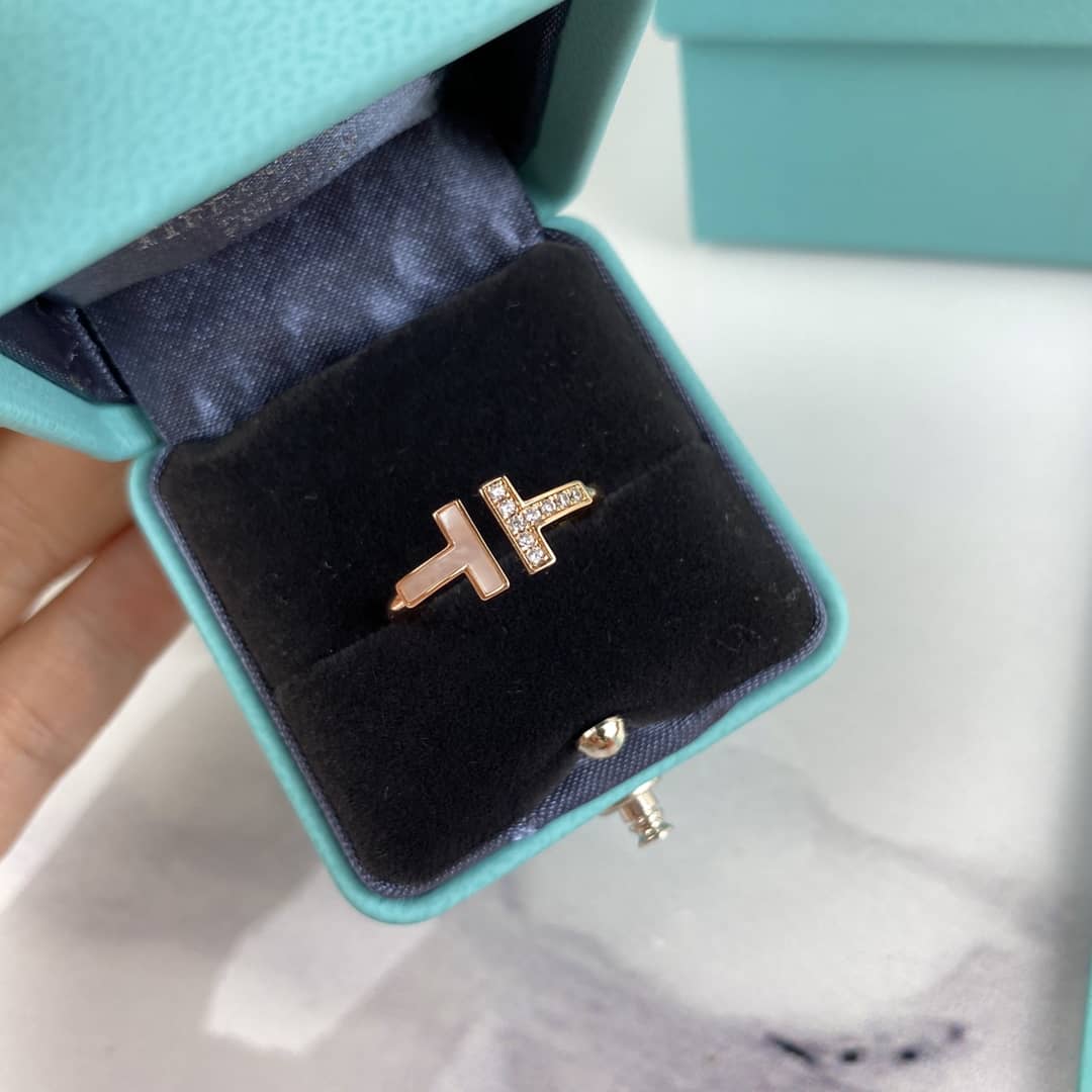 Fake T*f*ny Logo Ring