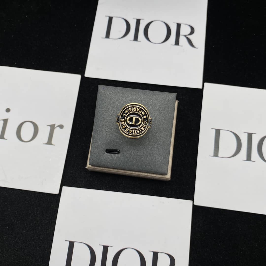 Chr1st1an D10r Ring Copy