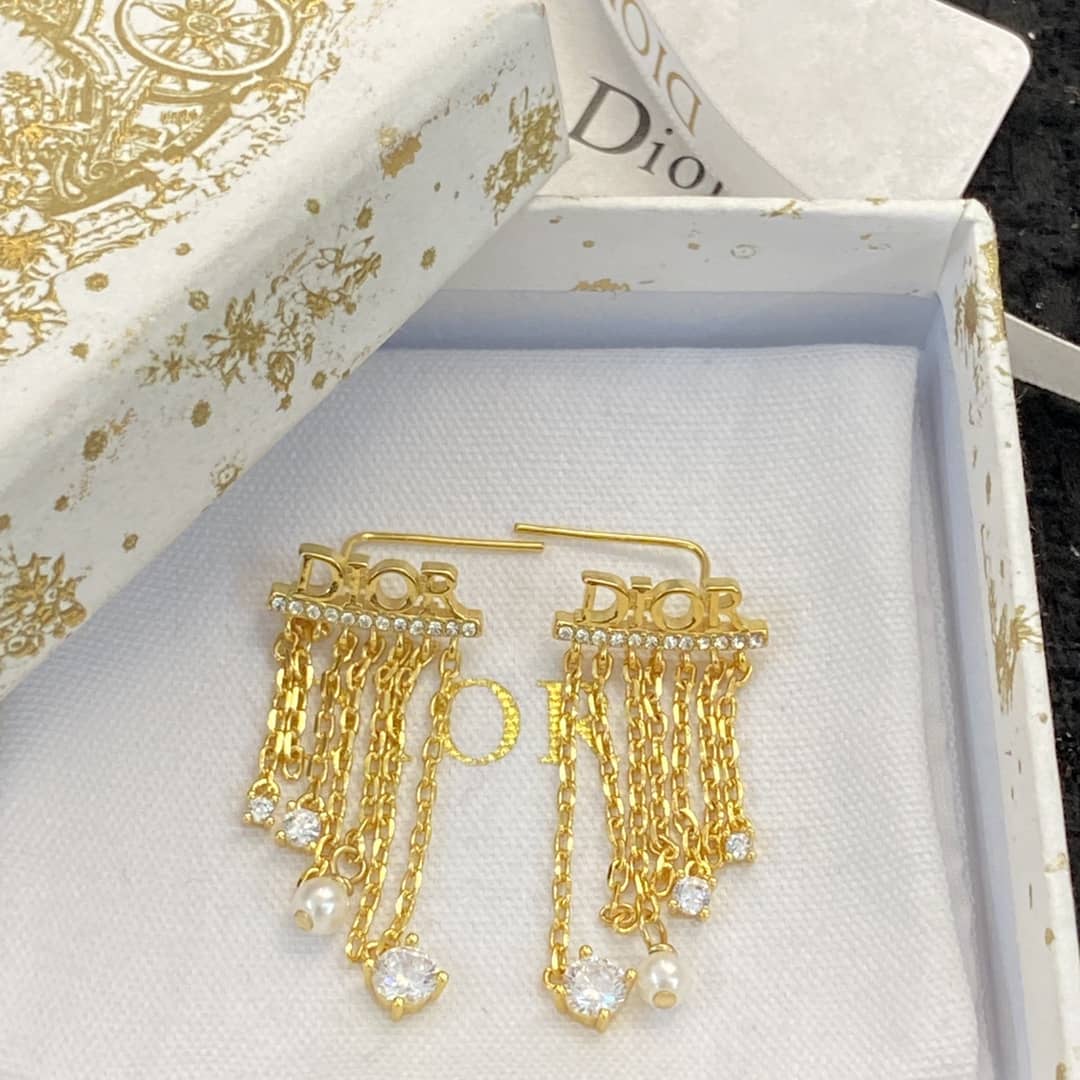 7 Star Chr1st1an D10r Earring