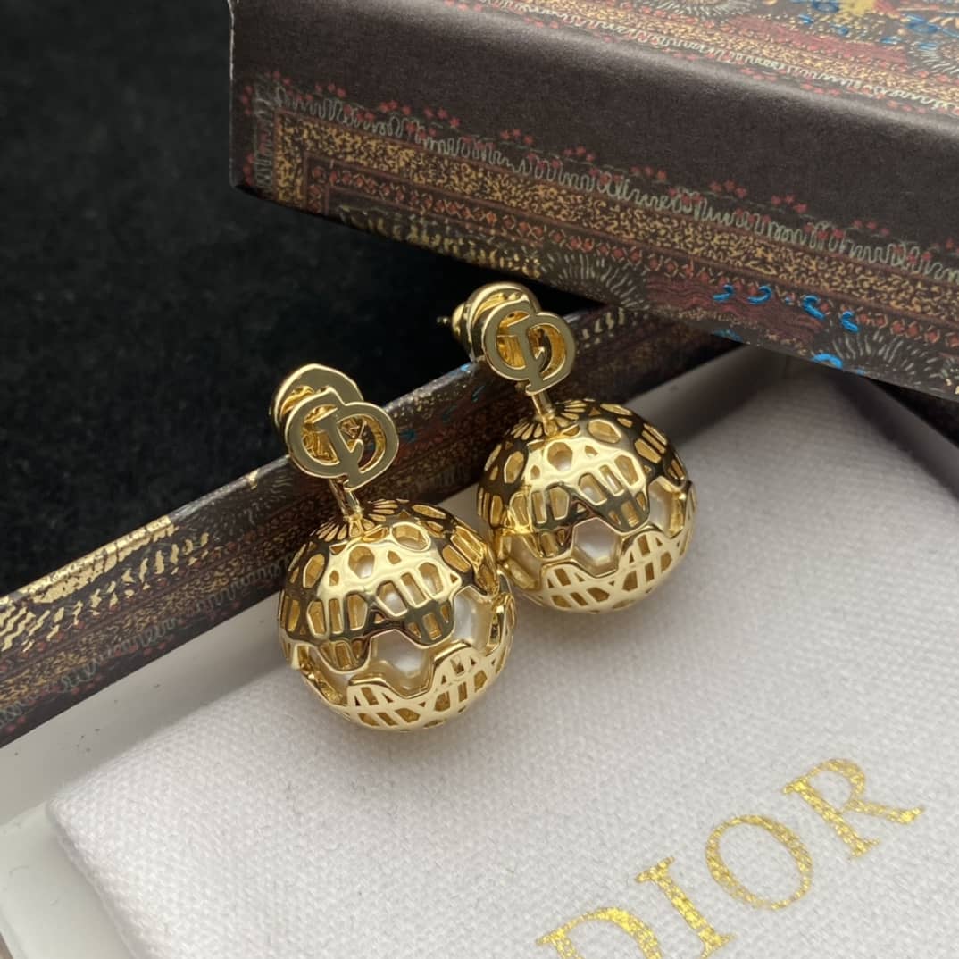 Wholesale Chr1st1an D10r Logo Earring