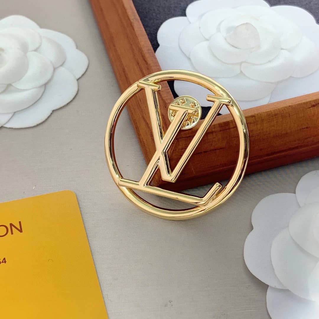 Best L0vis Vvtt0n Classic Brooch