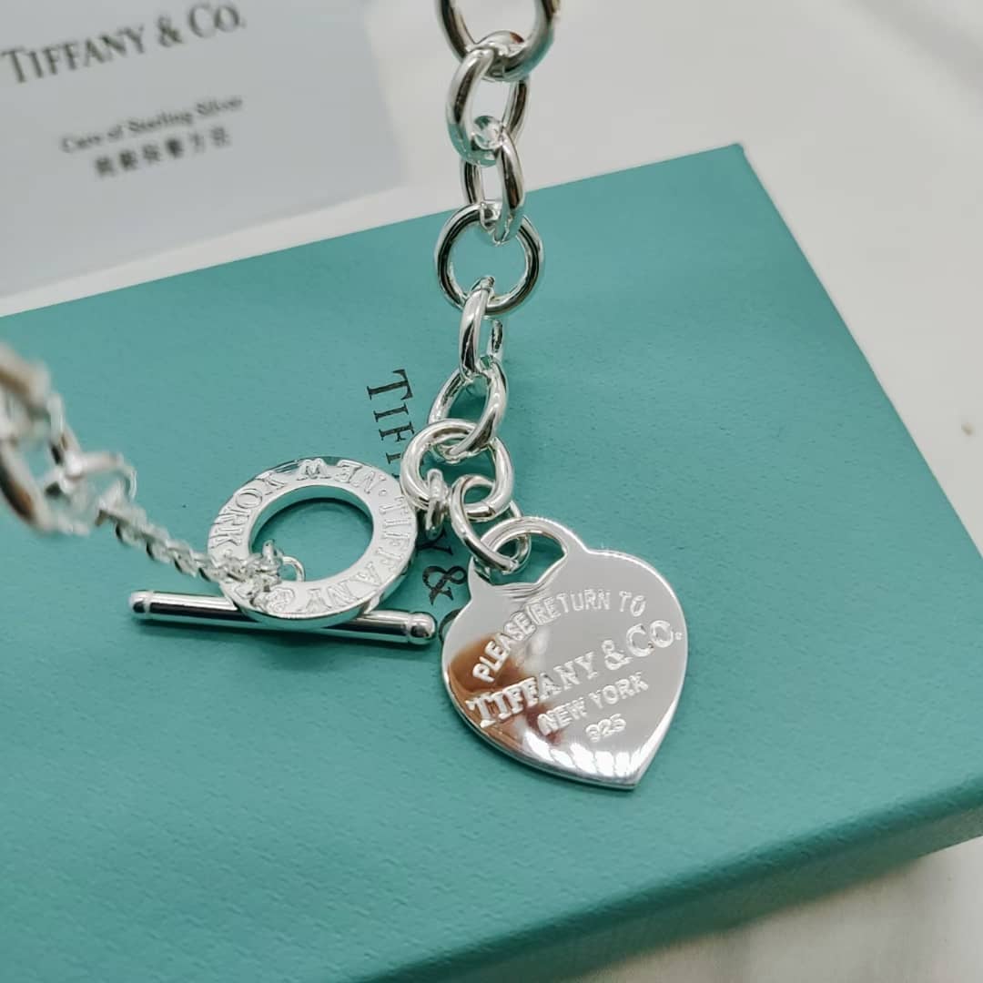 7 Star T*f*ny Necklace