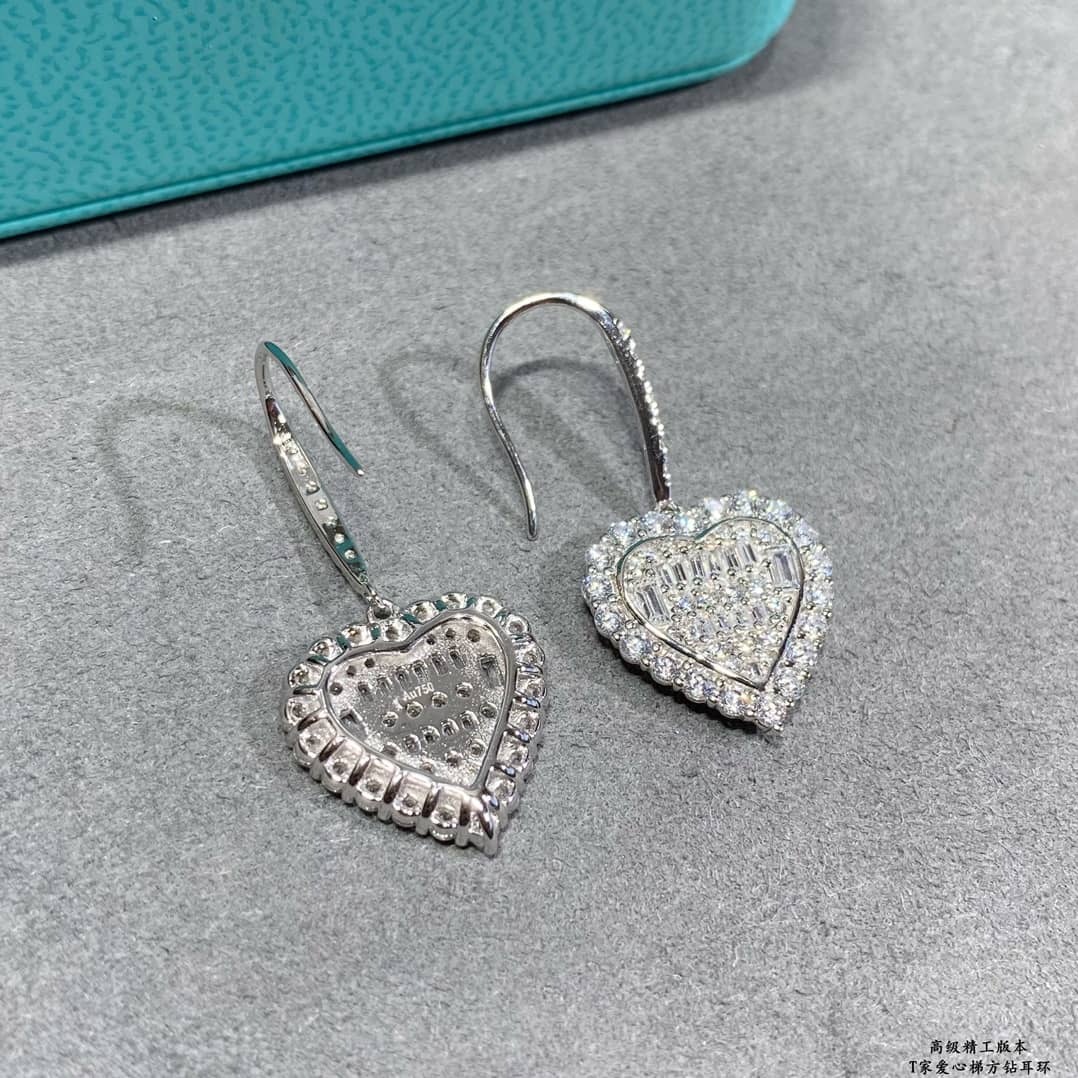 7 Star T*f*ny Earring