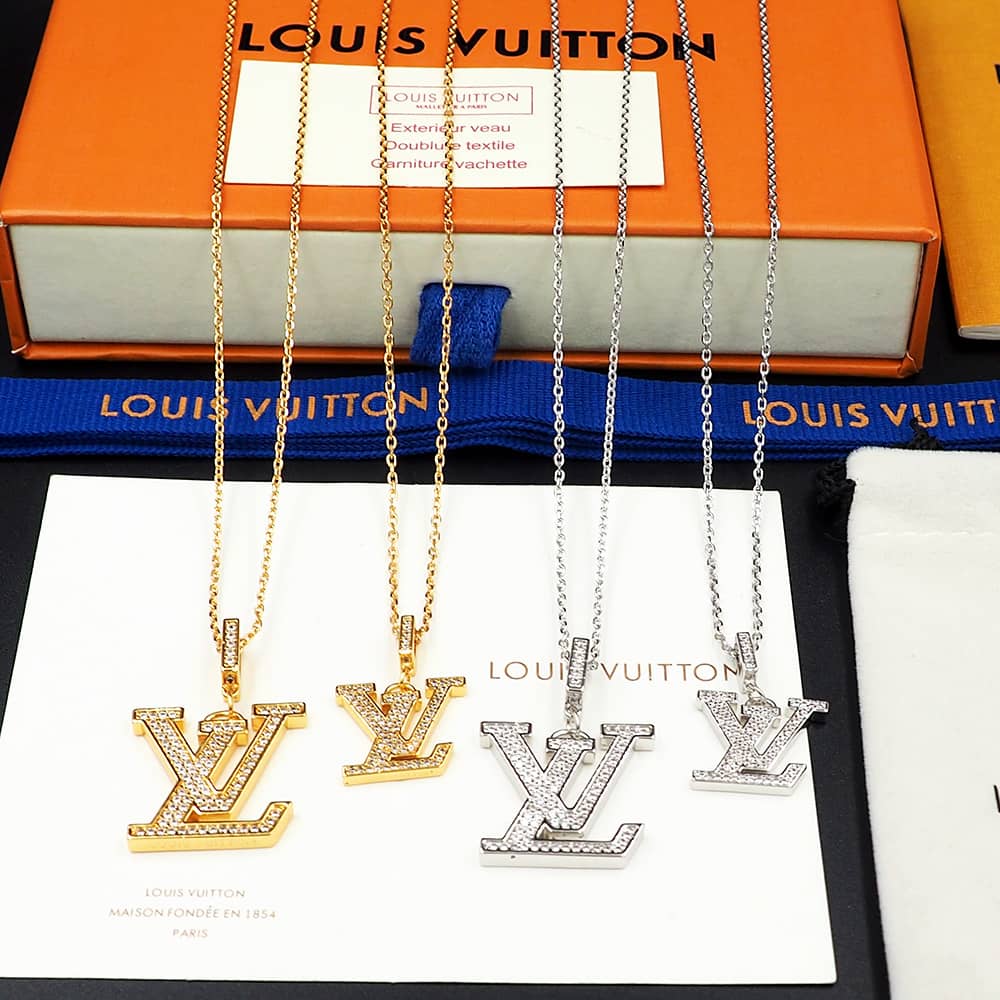 Knockoff L0vis Vvtt0n Logo Necklace