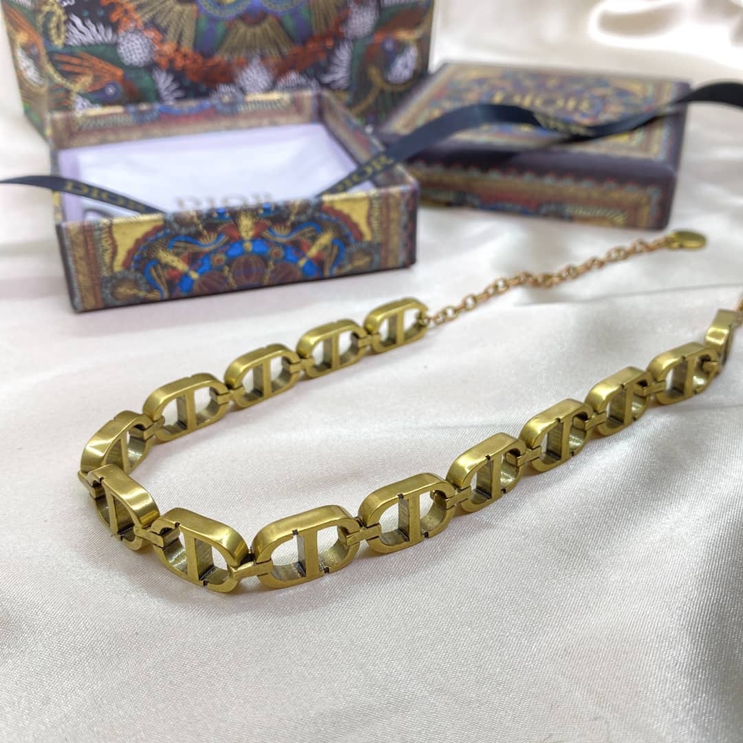Knockoff Chr1st1an D10r Logo Necklace