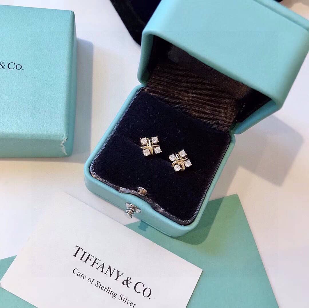 T*f*ny Earring For Sale