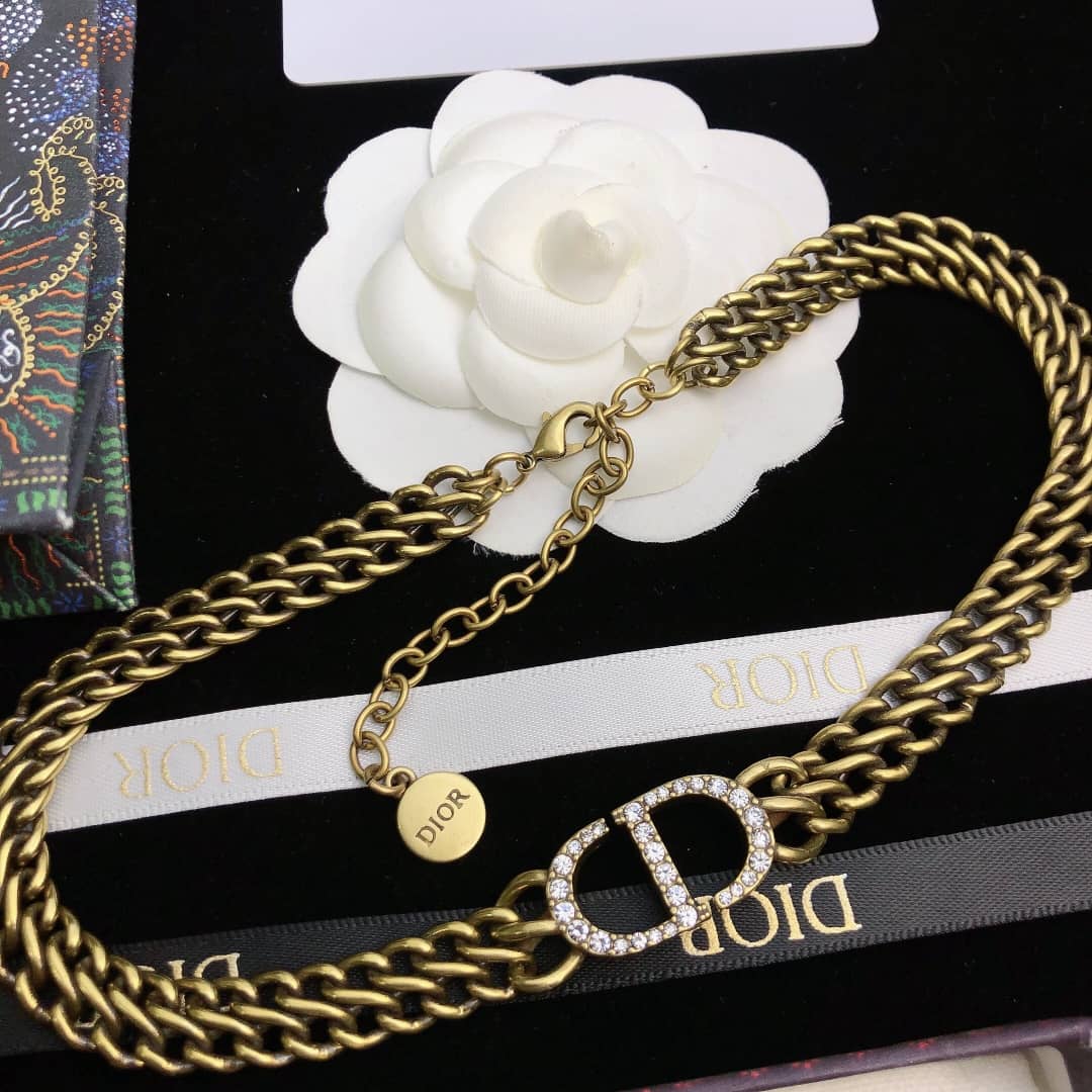 Luxury Chr1st1an D10r Classic AAA+ Necklace