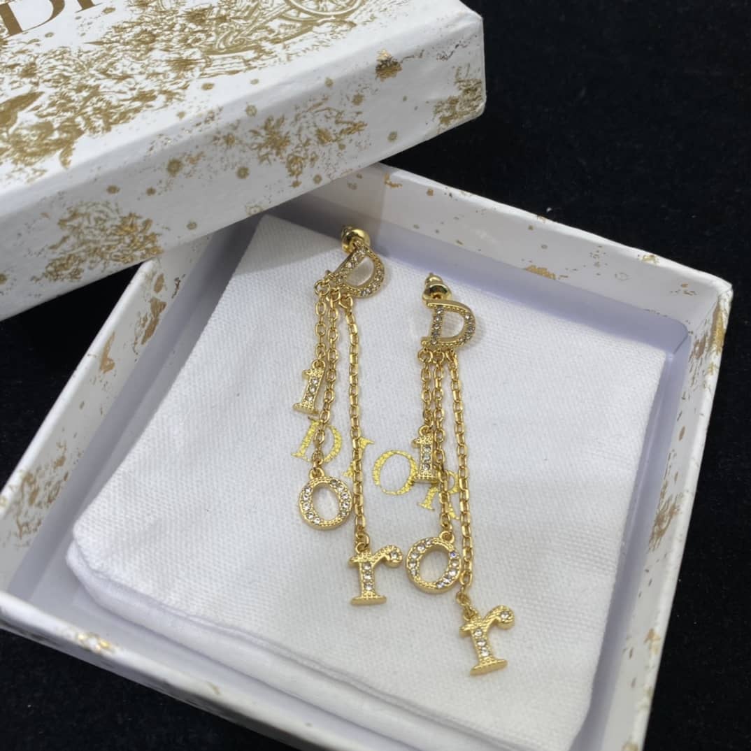 7 Star Chr1st1an D10r Earring