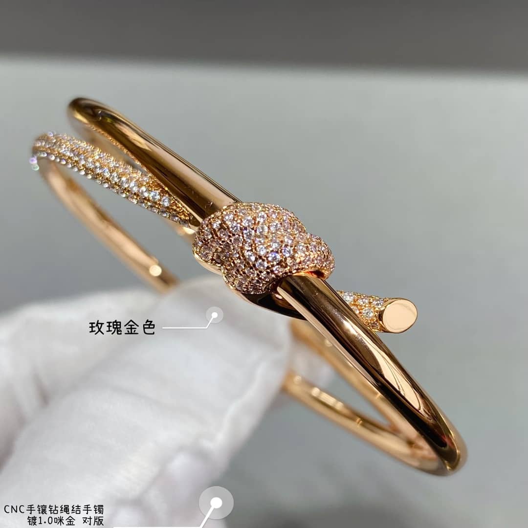 T*f*ny Bracelet Copy