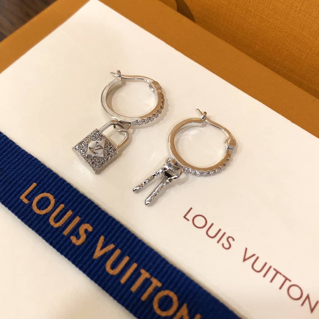 Cheap L0vis Vvtt0n Earring
