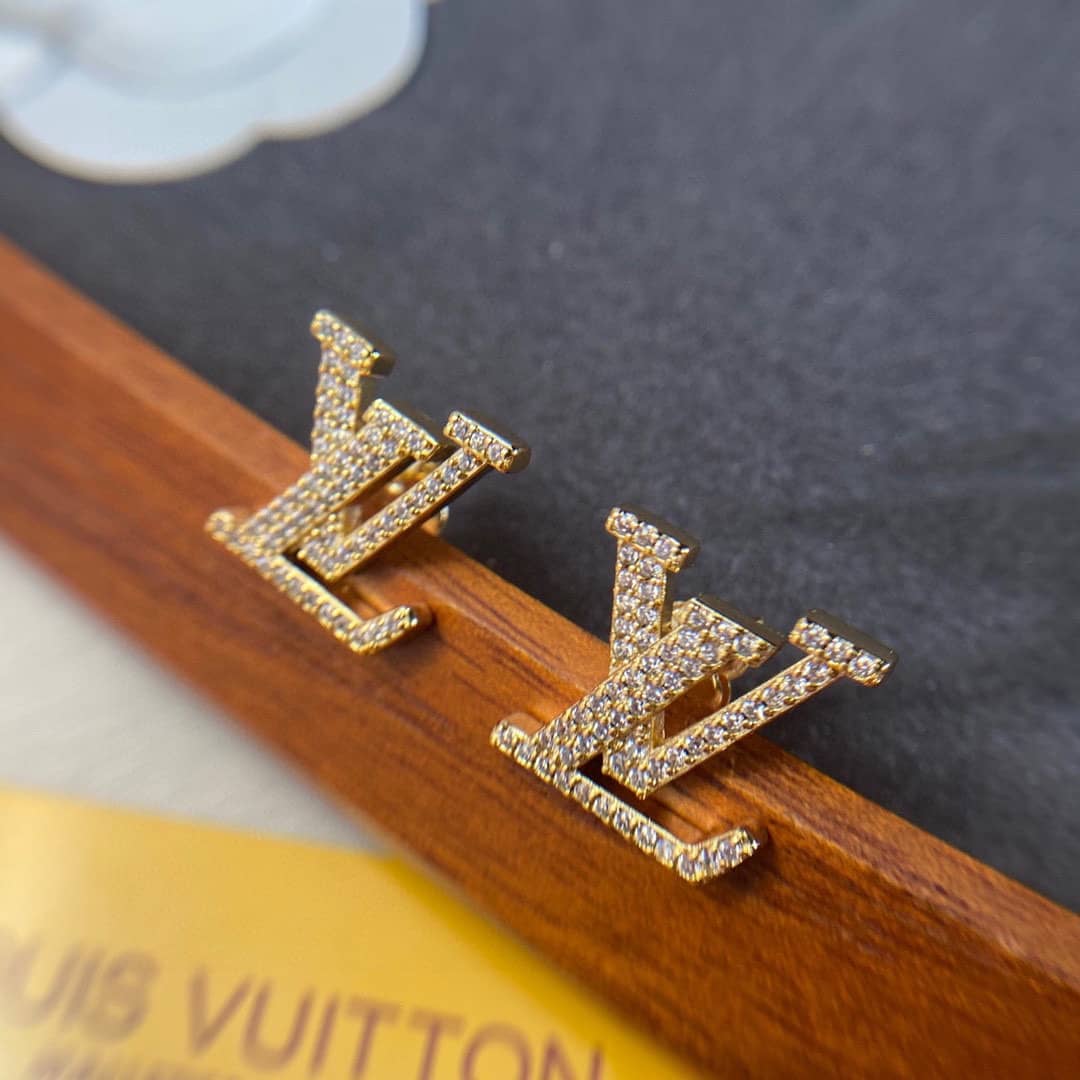 7 Star L0vis Vvtt0n Earring