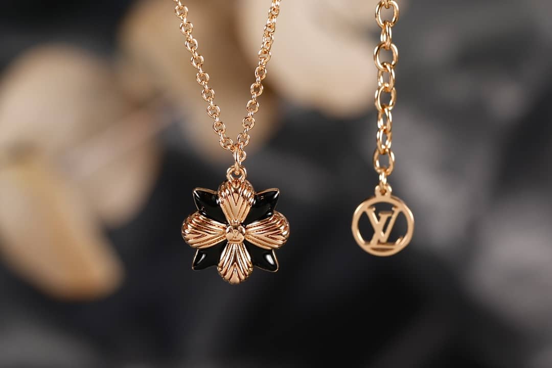 Designer L0vis Vvtt0n Classic Necklace
