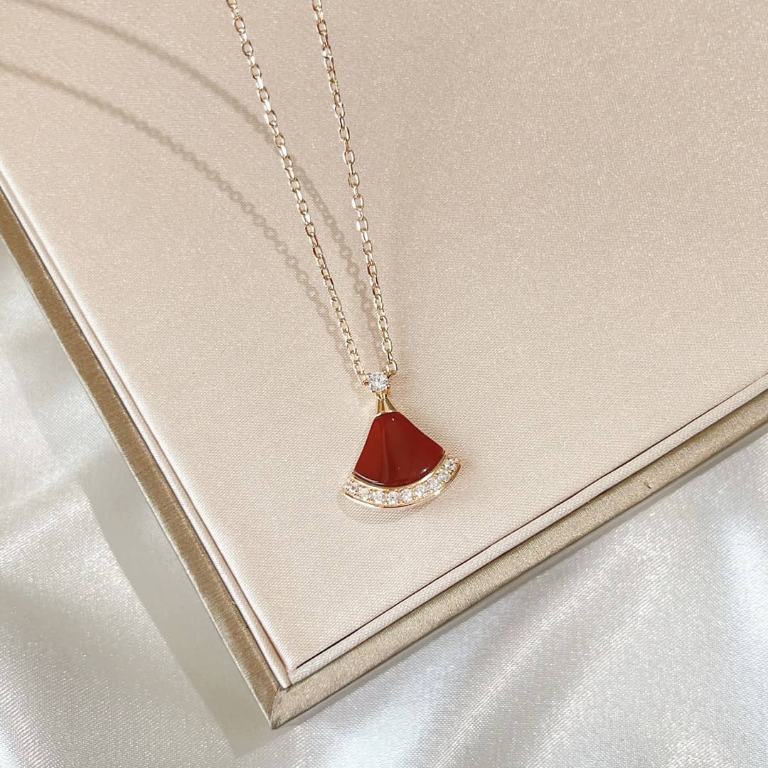 Bv1g*ai Necklace Copy