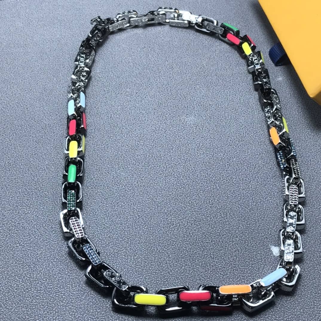 Wholesale L0vis Vvtt0n AAA+ Necklace