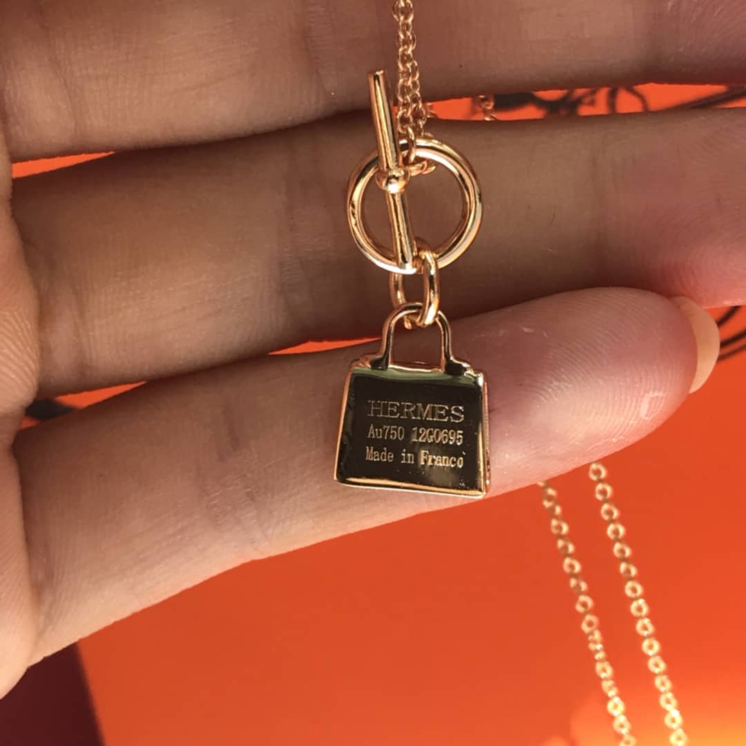 H**me5 Necklace First Copy