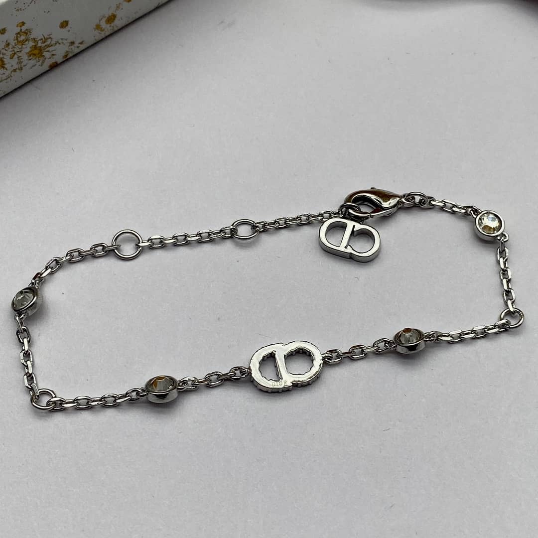 Best Chr1st1an D10r Classic Bracelet