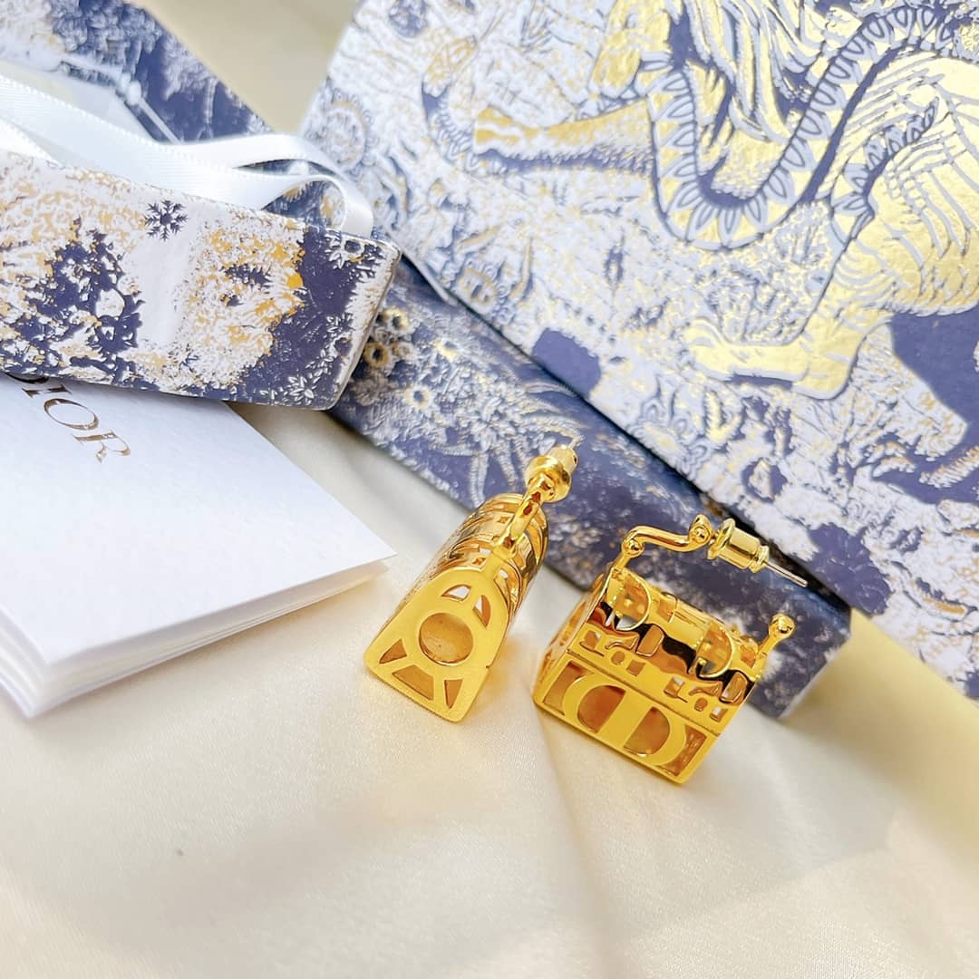 High Quality Chr1st1an D10r Earring