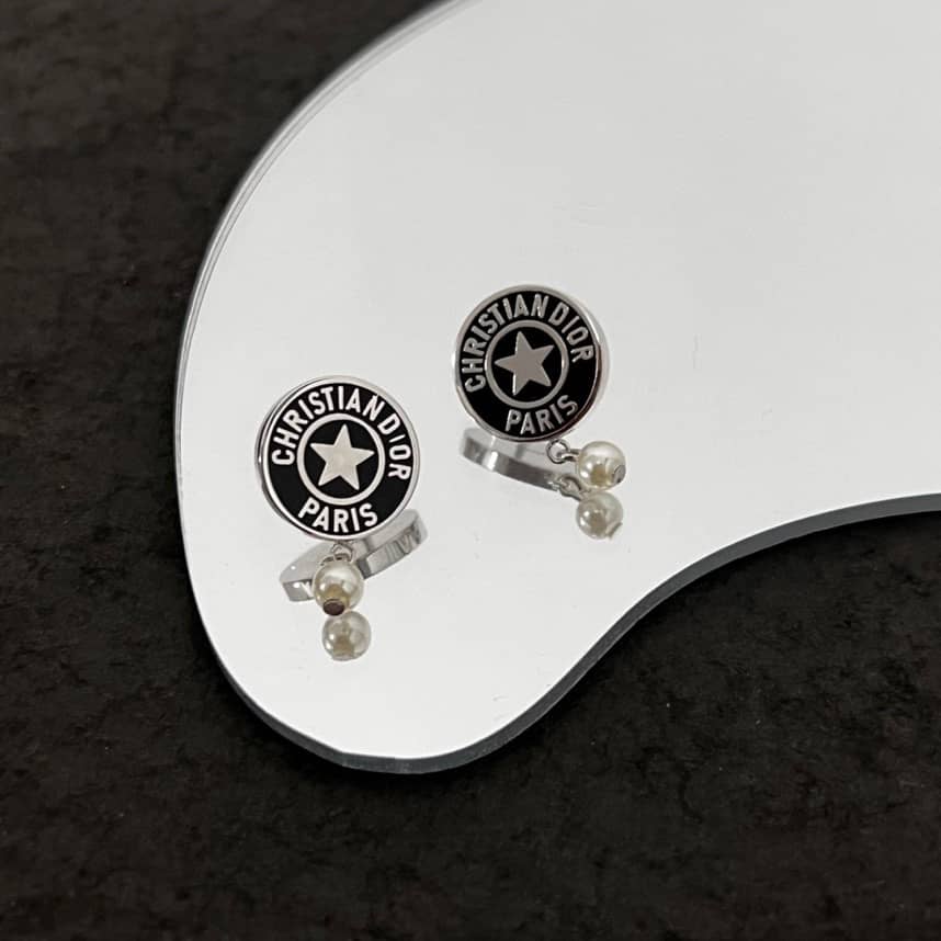 Knockoff Chr1st1an D10r Logo Earring