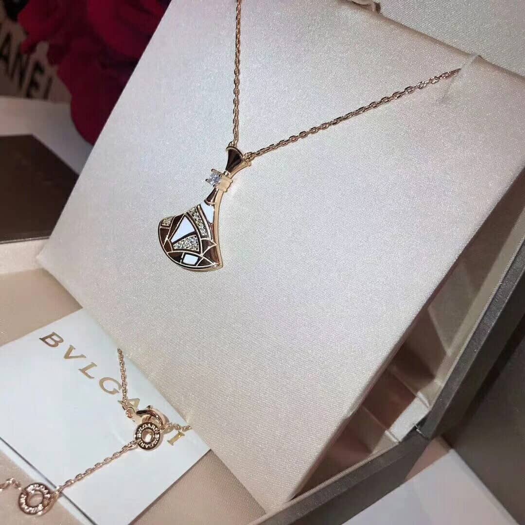 Replica Bv1g*ai Necklace