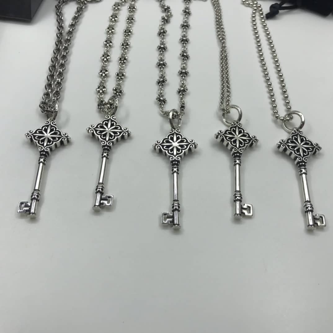 Luxury Ch*0me He**ts Classic AAA+ Necklace
