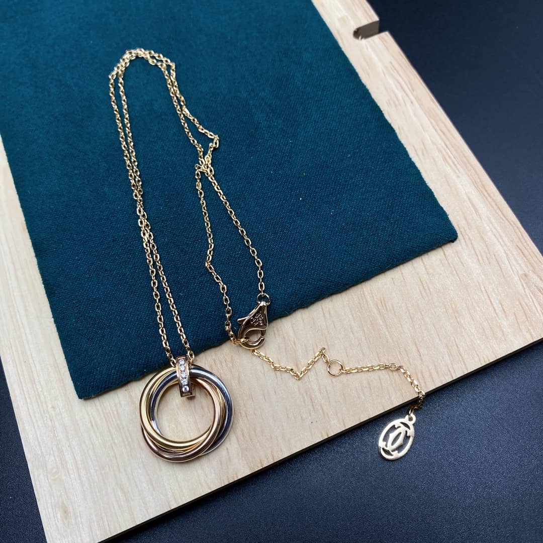 Ca*t1er Necklace For Sale