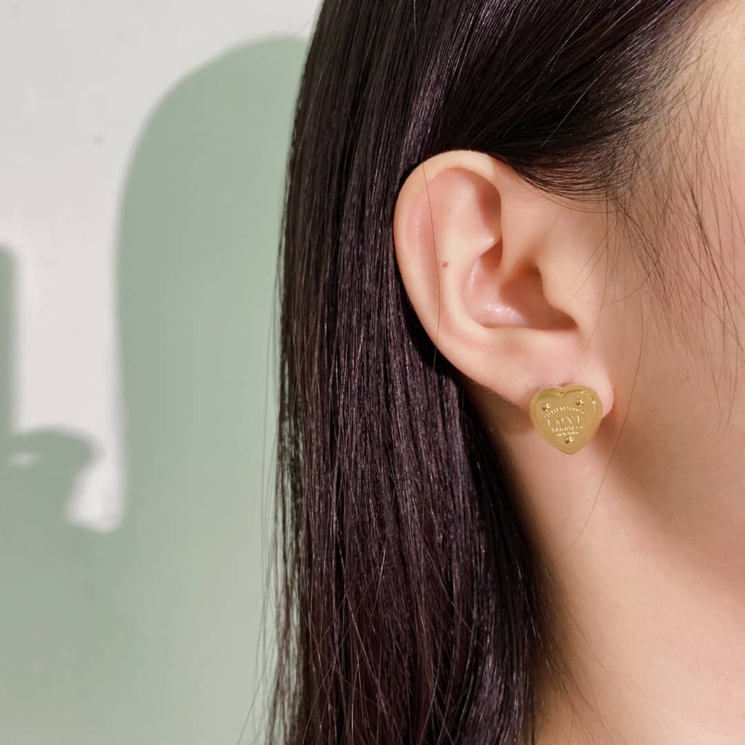 T*f*ny Earring For Sale